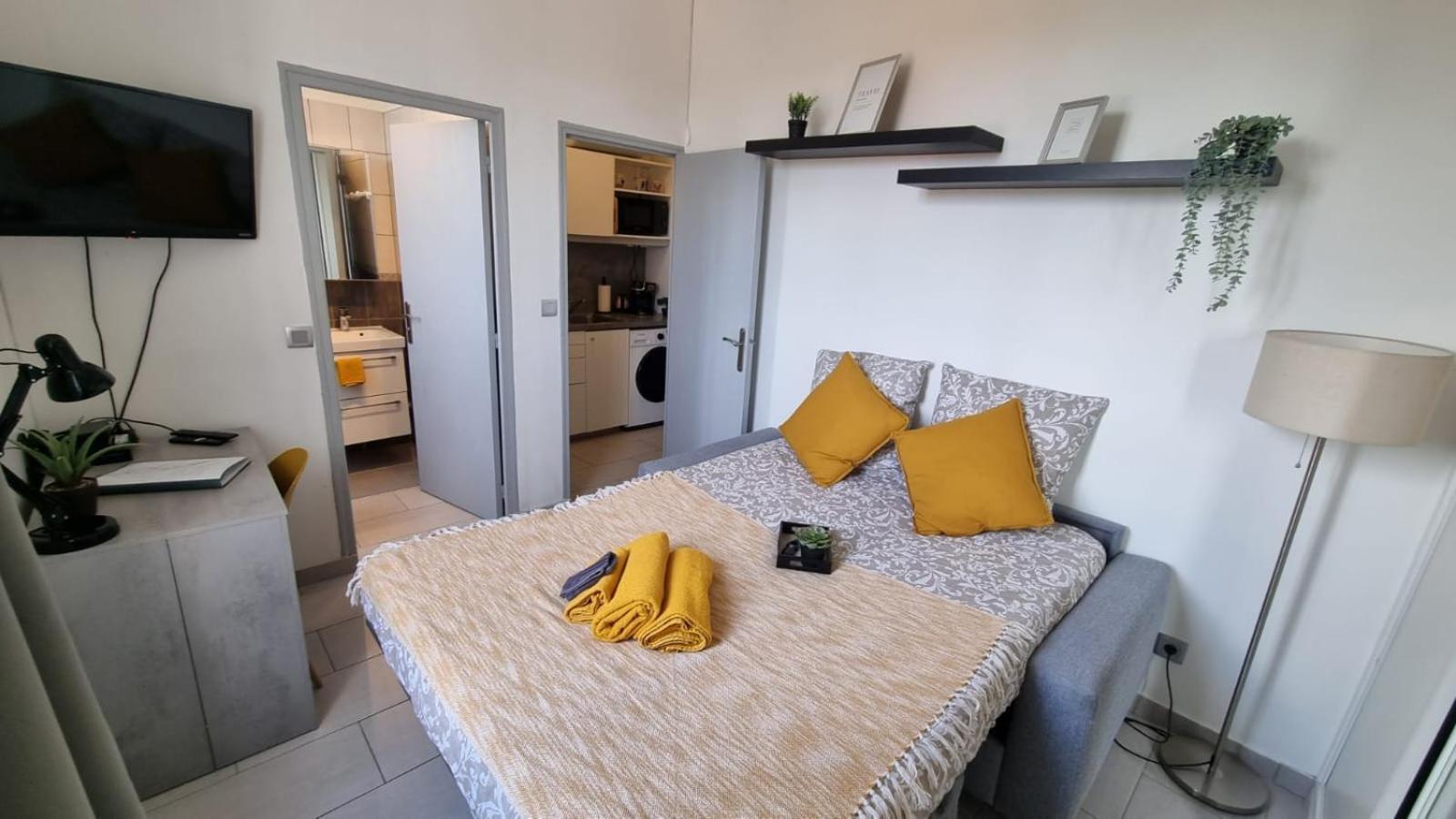 Studio Cosy - Manoir Securise - Avon Екстер'єр фото